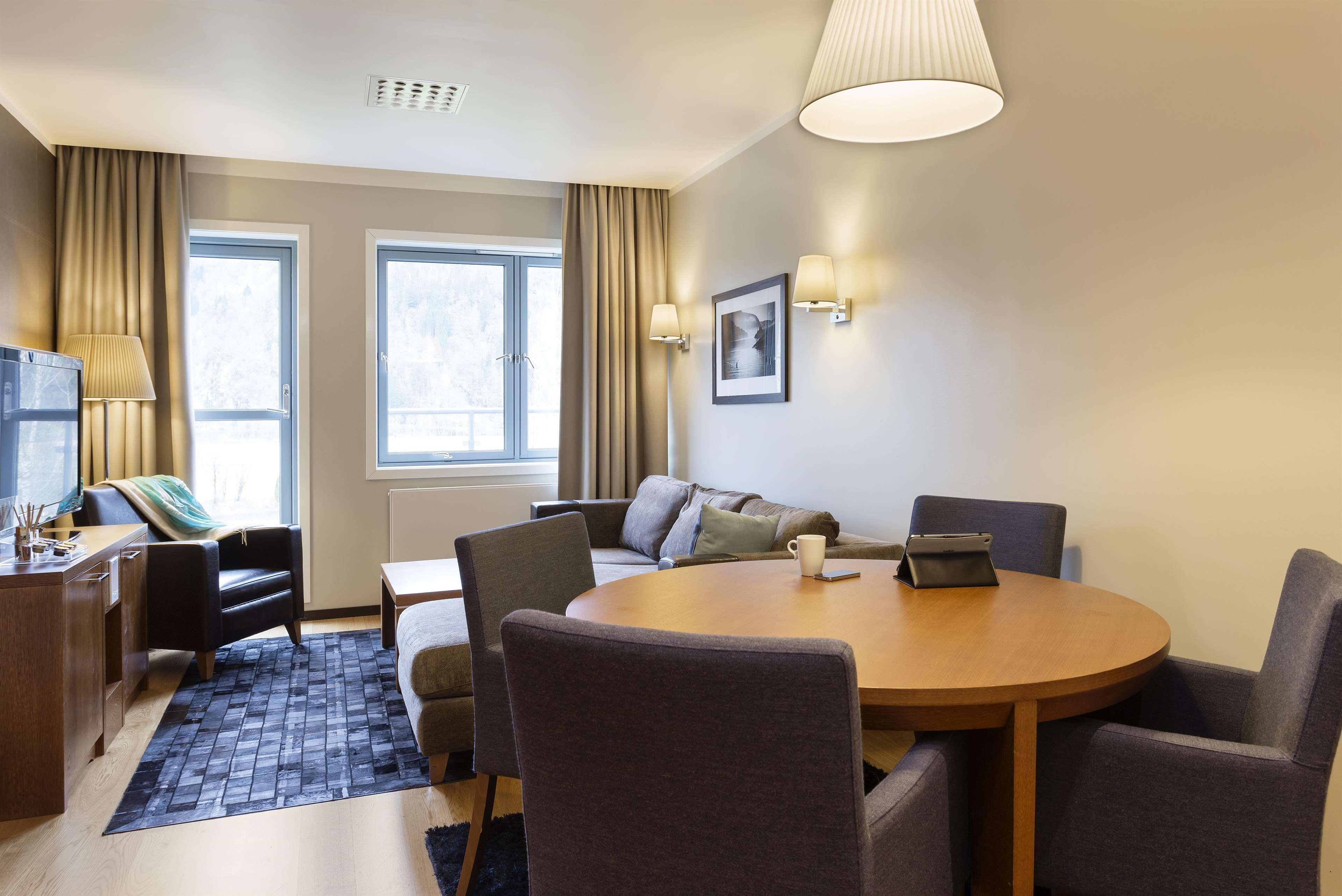 Førde Scandic Sunnfjord Hotel & Spa מראה חיצוני תמונה