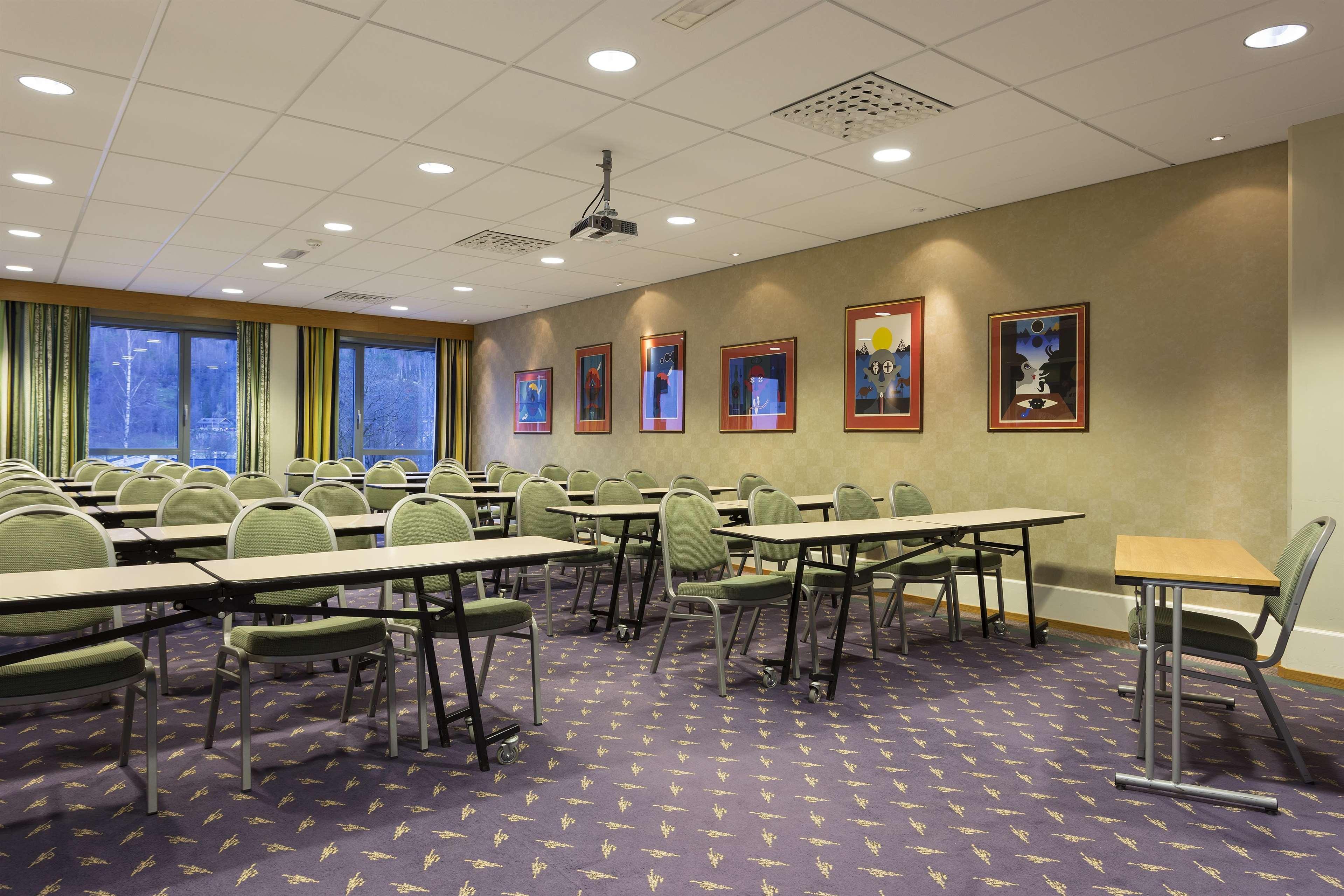 Førde Scandic Sunnfjord Hotel & Spa מראה חיצוני תמונה